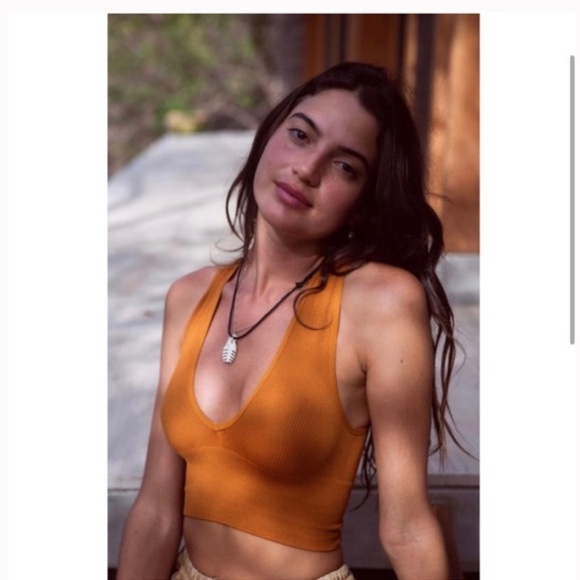 URBAN OUTFITTERS out from under hailey tank top - Picture 2 of 4